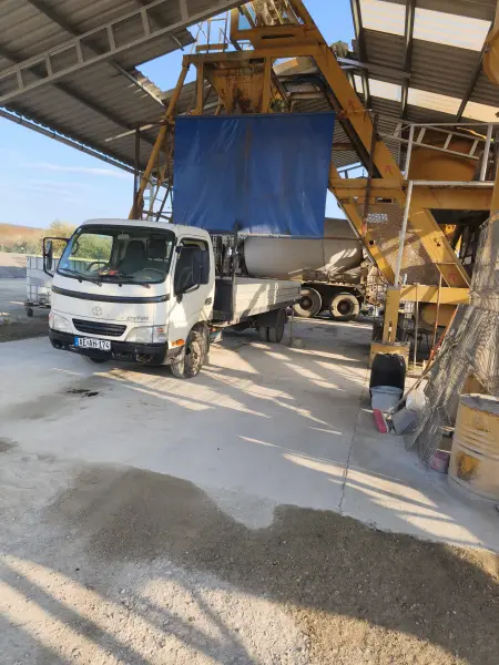 40 m² aljzatbeton – Edelény